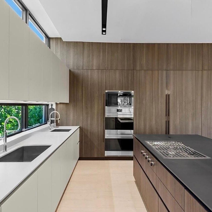 Euro Melamine in Silver Oak